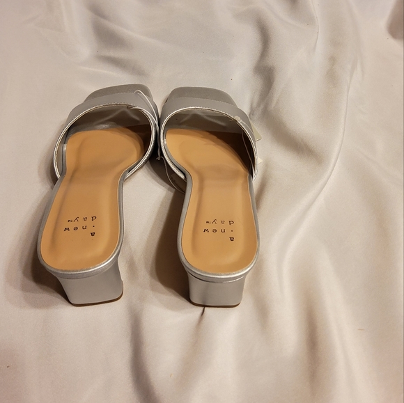 Women's Lindie Mule Heels - A New Day" Silver - Picture 8 of 9